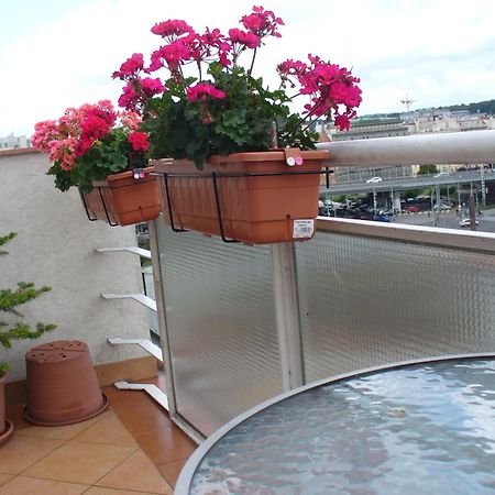 Terrace Studio Double Praga Exterior foto